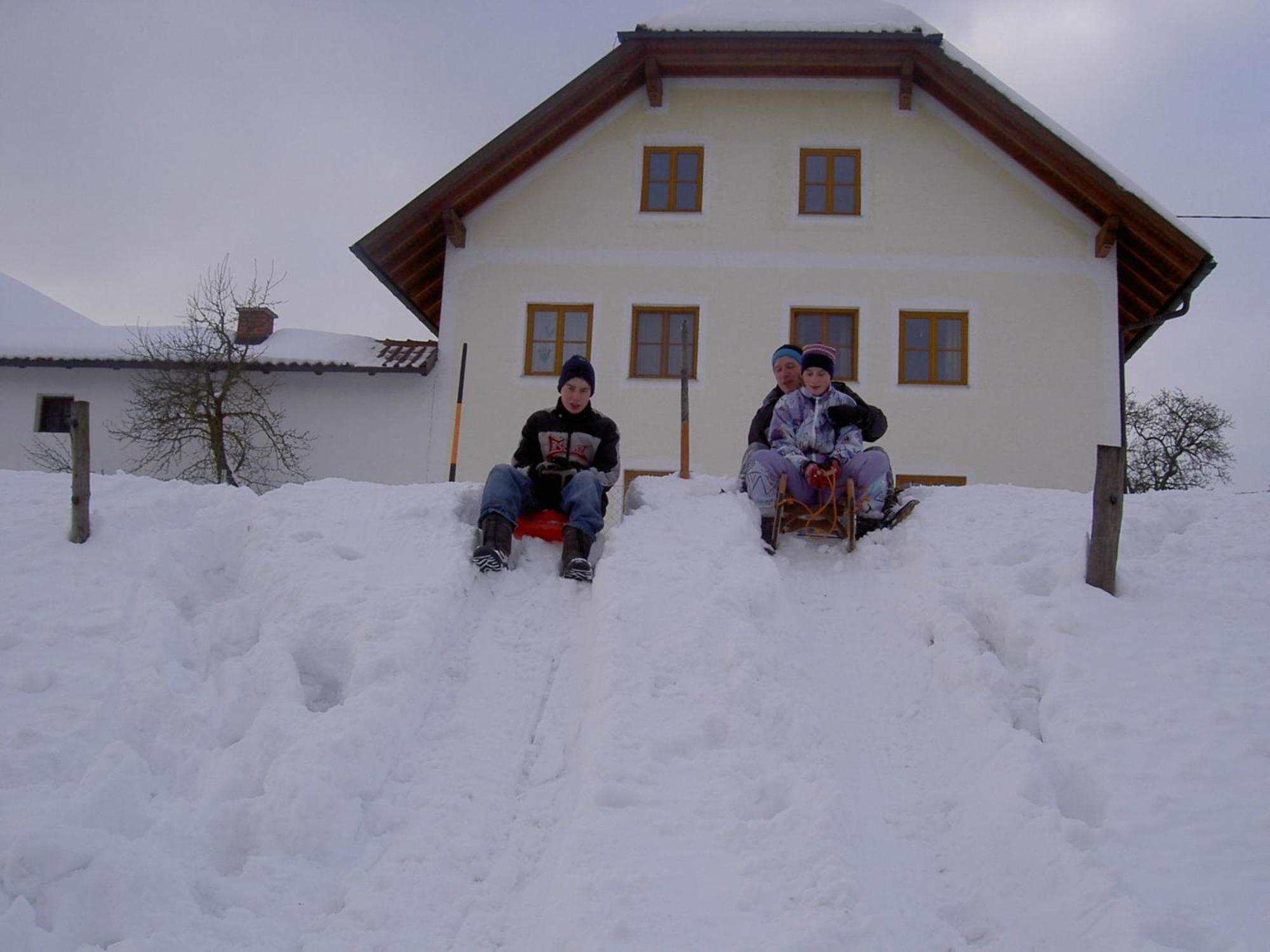 Bauernhof Urlaub Am Bauernhof Wenigeder - Familie Klopf *