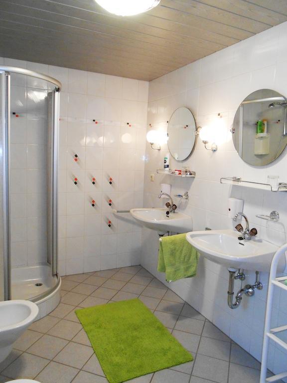 Urlaub Am Bauernhof Wenigeder - Familie Klopf *